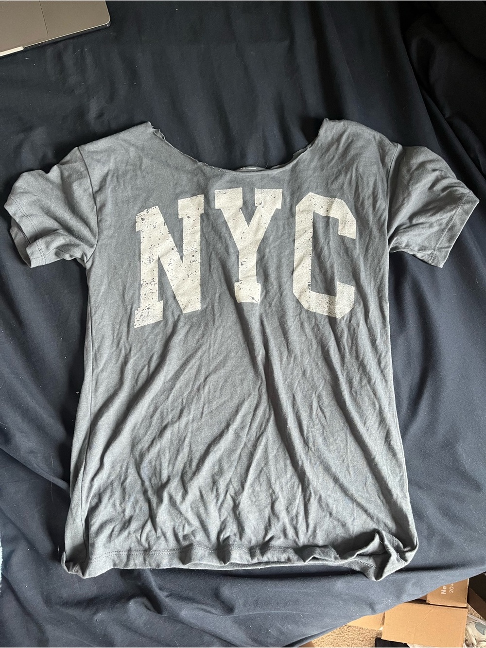 NYC off the shoulder Graphic Women's T-Shirt - Gray blue